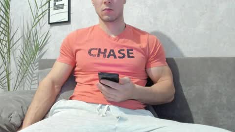 Snapshot of vincent_o chatting on February 11, 2025, 2:24 pm Vincent. uncut 18cm online show from February 11, 2025, 2:24 pm