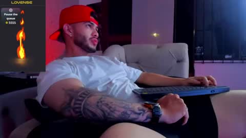 Snapshot of vincentblack_ chatting on June 25, 2026, 6:29 am Vincent online show from June 25, 2026, 6:29 am