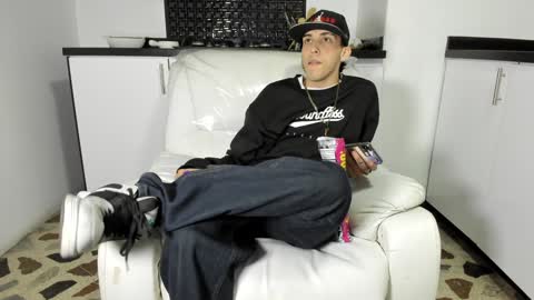 Vincent online show from January 27, 2025, 10:27 pm