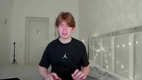 Vincent online show from October 8, 2025, 5:38 am