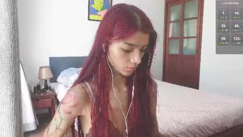 vinkitinkii online show from June 12, 2026, 4:44 am