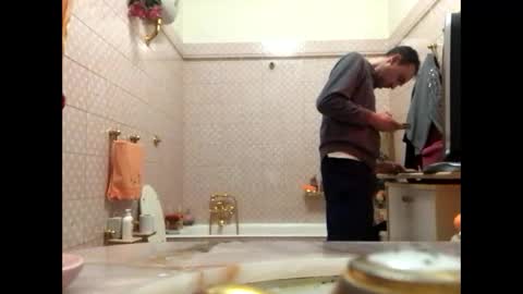 Snapshot of vinmin90 chatting on January 16, 2026, 3:16 pm Zenith online show from January 16, 2026, 3:16 pm