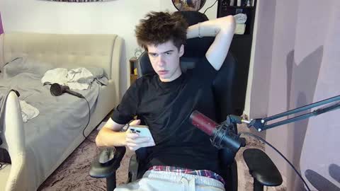 Snapshot of vinnie_06 chatting on September 11, 2025, 5:24 pm vinnie online show from September 11, 2025, 5:24 pm