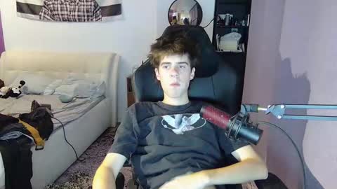 Snapshot of vinnie_06 chatting on September 14, 2025, 12:21 am vinnie online show from September 14, 2025, 12:21 am