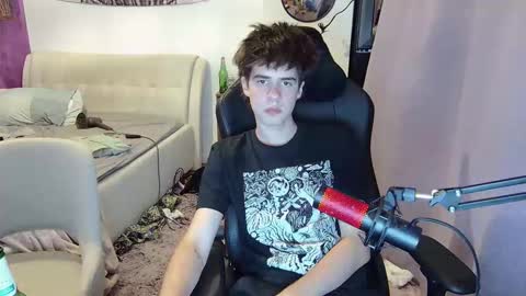 Snapshot of vinnie_06 chatting on September 16, 2025, 10:44 pm vinnie online show from September 16, 2025, 10:44 pm