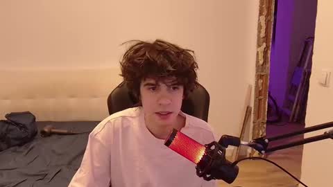 Snapshot of vinnie_06 chatting on March 3, 2026, 10:15 pm vinnie online show from March 3, 2026, 10:15 pm