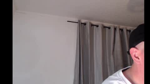 Snapshot of vinnymartin chatting on December 3, 2025, 9:02 pm vinnymartin online show from December 3, 2025, 9:02 pm