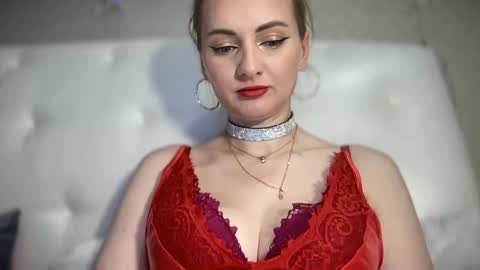 Funny  girl online show from March 6, 2025, 2:29 pm