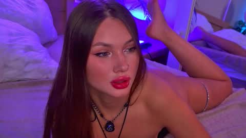 violaflirt online show from October 26, 2025, 4:40 am