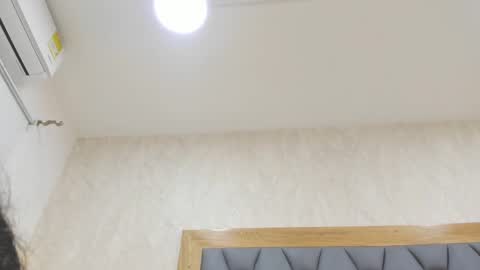 violeet_gray online show from February 25, 2025, 11:41 am