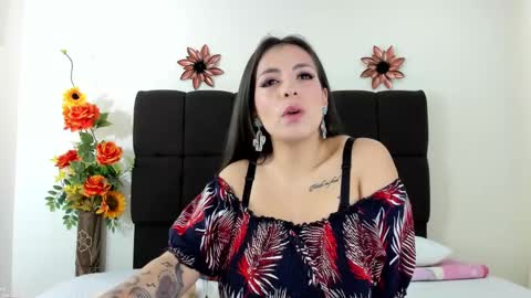 Snapshot of violeet_miller chatting on March 3, 2025, 1:09 pm online show from March 3, 2025, 1:09 pm