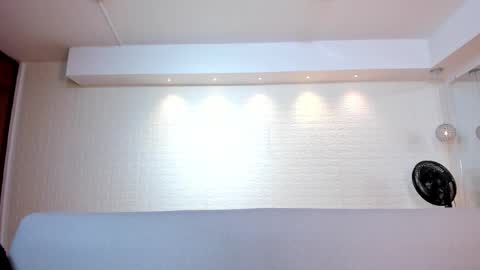 Violett  Everyday From 0530 to 1430 Col Time online show from November 22, 2025, 10:36 am