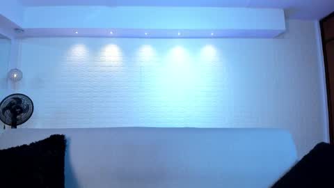 Violett  Everyday From 0530 to 1430 Col Time online show from December 18, 2025, 10:43 am