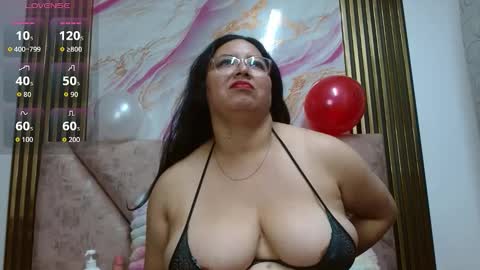 Snapshot of violemurray chatting on February 26, 2026, 11:42 am violemurray online show from February 26, 2026, 11:42 am