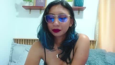V I O L E T  online show from May 21, 2026, 2:13 pm