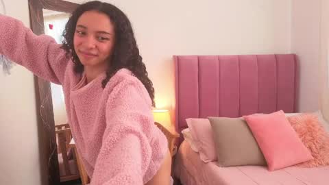 Snapshot of violet__15 chatting on April 23, 2026, 12:29 pm violet__15 online show from April 23, 2026, 12:29 pm