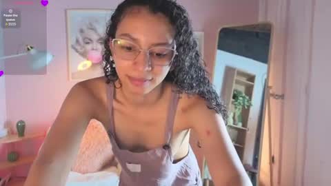 Snapshot of violet__15 chatting on July 10, 2026, 3:58 pm violet__15 online show from July 10, 2026, 3:58 pm