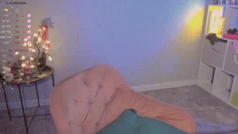 Snapshot of violet____h chatting on March 11, 2025, 7:58 pm violet____h online show from March 11, 2025, 7:58 pm