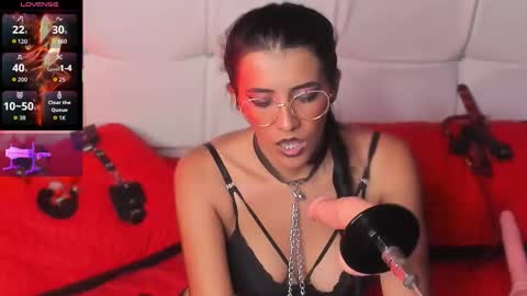 Violet online show from November 20, 2025, 4:40 pm