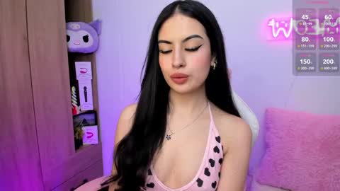 Snapshot of violet_catt chatting on December 3, 2024, 4:50 pm Violeta online show from December 3, 2024, 4:50 pm