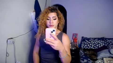 Snapshot of violet_hyuga chatting on October 21, 2025, 1:28 am violet_hyuga online show from October 21, 2025, 1:28 am