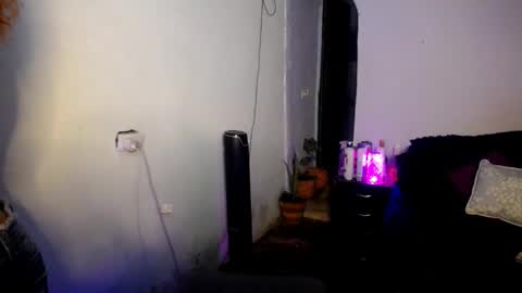 Snapshot of violet_hyuga chatting on January 16, 2026, 4:55 pm violet_hyuga online show from January 16, 2026, 4:55 pm