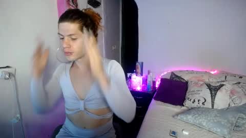 Snapshot of violet_hyuga chatting on February 13, 2026, 2:18 am violet_hyuga online show from February 13, 2026, 2:18 am