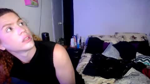 Snapshot of violet_hyuga chatting on February 17, 2026, 3:25 am violet_hyuga online show from February 17, 2026, 3:25 am