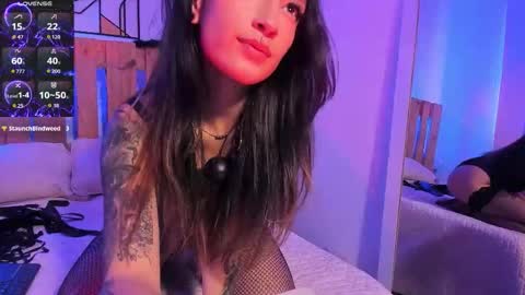 Violet Jones online show from February 10, 2026, 3:27 pm