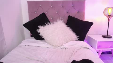 Mary online show from January 8, 2025, 2:14 pm