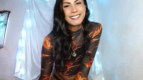 Snapshot of violet_sexhot28 chatting on January 3, 2025, 1:47 pm violet_sexhot28 online show from January 3, 2025, 1:47 pm