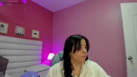 violet_sinclair online show from July 7, 2026, 11:14 am