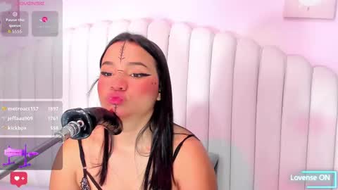 Violet online show from November 23, 2025, 12:05 pm