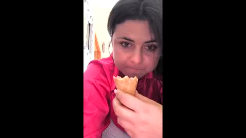 violeta.. online show from January 13, 2026, 9:20 pm