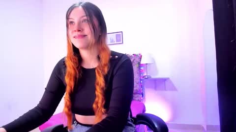 Snapshot of violeta_cutee chatting on February 2, 2026, 2:16 pm Violeta online show from February 2, 2026, 2:16 pm