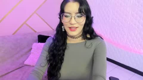 Snapshot of violeta_diazz chatting on January 8, 2026, 9:39 pm online show from January 8, 2026, 9:39 pm