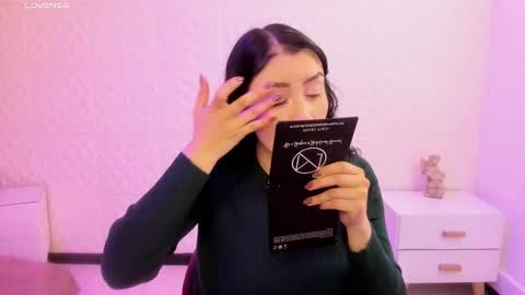 Snapshot of violeta_diazz chatting on February 7, 2026, 9:18 pm online show from February 7, 2026, 9:18 pm