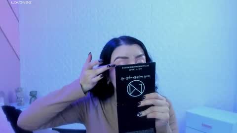 Snapshot of violeta_diazz chatting on February 14, 2026, 9:22 pm online show from February 14, 2026, 9:22 pm