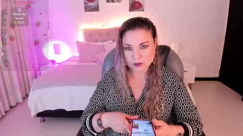 violeta_hotter_ online show from October 17, 2025, 11:02 am