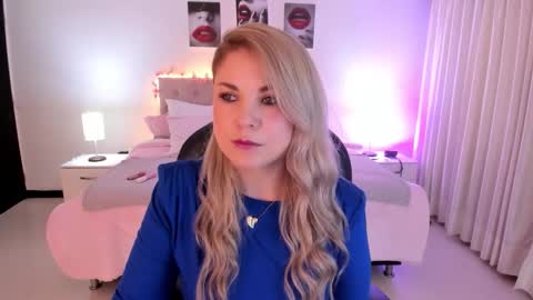 violeta_hotter_ online show from October 24, 2025, 11:06 am