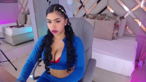 Violeta leon online show from April 7, 2026, 3:07 am