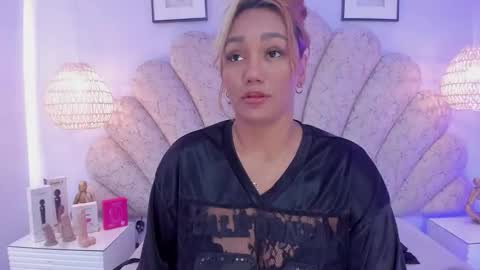 violeta_medina online show from December 19, 2025, 2:29 am