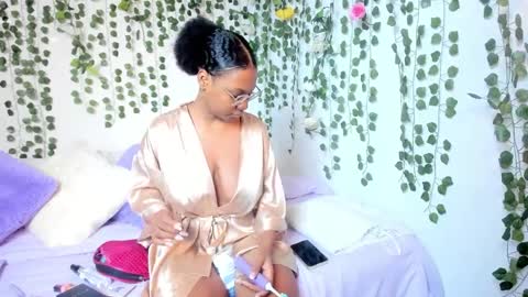 Snapshot of violeta_milleer chatting on February 4, 2025, 2:21 pm Violeta online show from February 4, 2025, 2:21 pm
