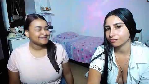 violeta_rouses online show from February 16, 2026, 4:14 pm