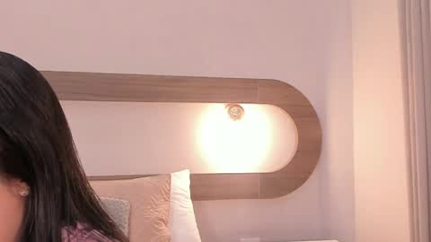 Snapshot of violeta_sum chatting on May 30, 2026, 12:46 pm Violeta Sum online show from May 30, 2026, 12:46 pm