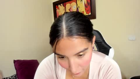Snapshot of violetalee chatting on March 1, 2025, 3:53 am Jimena online show from March 1, 2025, 3:53 am