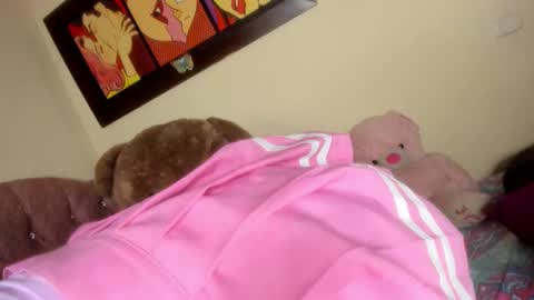 Snapshot of violetalee chatting on October 23, 2025, 11:35 pm Jimena online show from October 23, 2025, 11:35 pm