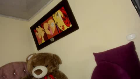 Snapshot of violetalee chatting on October 28, 2025, 12:58 am Jimena online show from October 28, 2025, 12:58 am