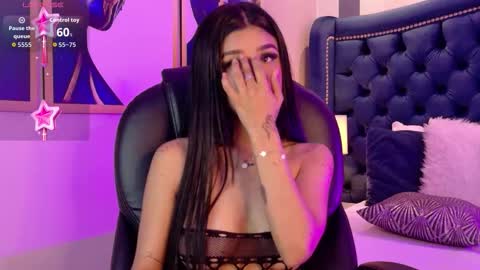 Snapshot of violetgrace__ chatting on October 2, 2025, 3:30 pm Your Princess Violet online show from October 2, 2025, 3:30 pm