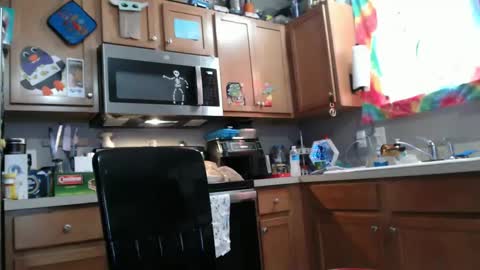 Violet Hooper online show from February 11, 2025, 3:29 pm